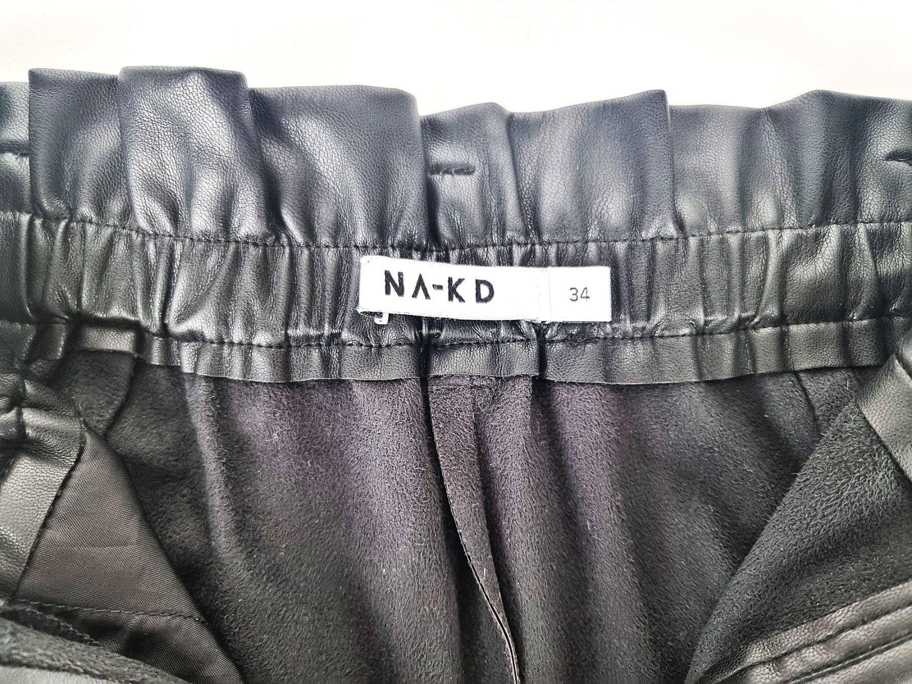 Na-kd Hosen: kurze Lederhose – Gebraucht aus Urtenen-Schönbühl von Restwert_Schoenbuehl 4