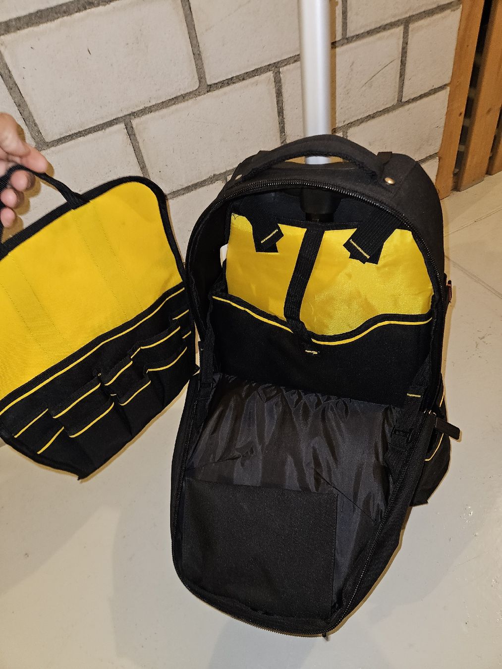 Stanley Zaini: Stanley Fatmax Werkzeugrucksack  – Nuovo (secondo la descrizione) da Ehrendingen venduto da bra_yj5h 3