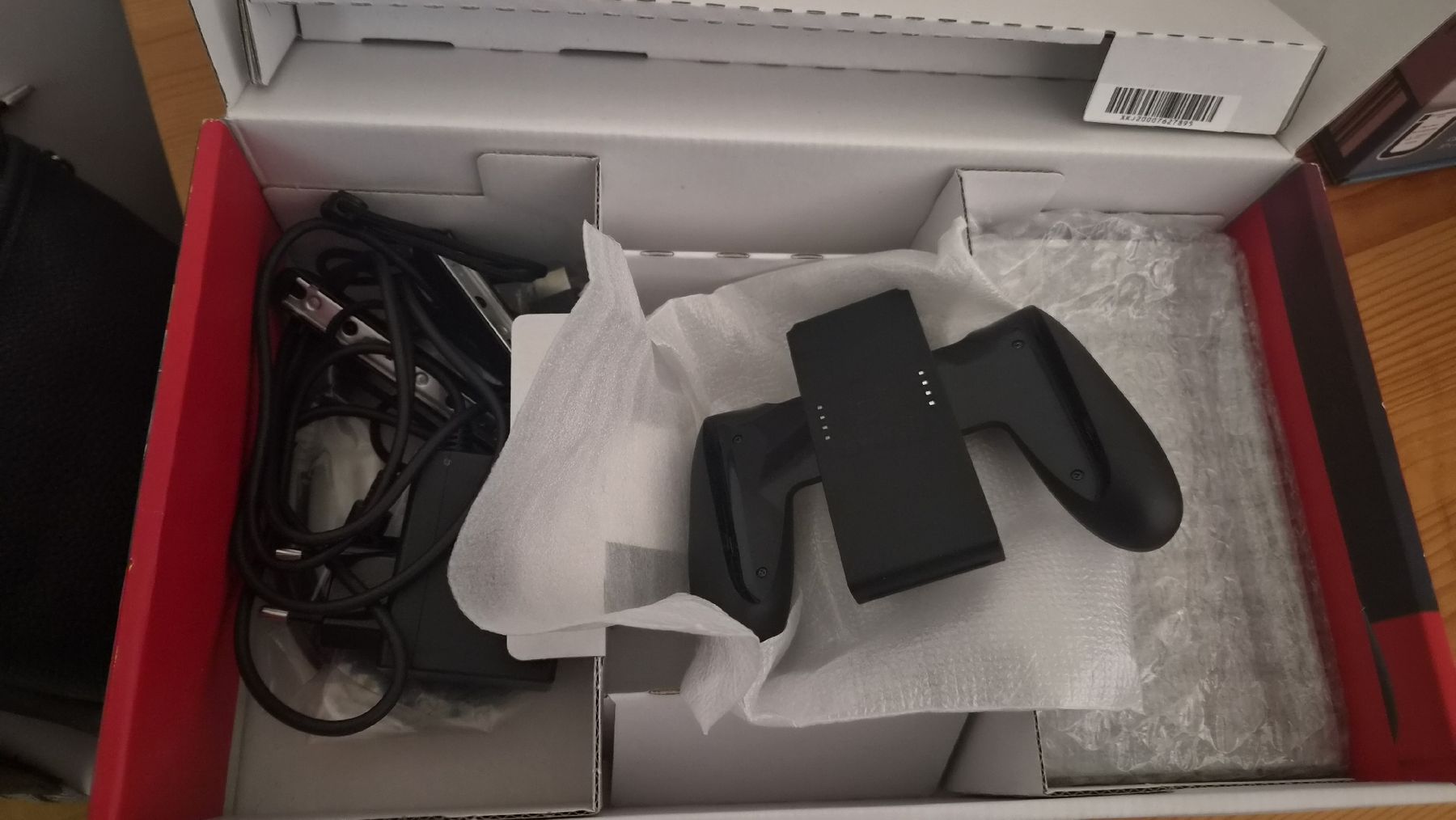 Nintendo Consoles: Nintendo Switch Konsole mit Zubehör OVP – D'occasion à Basel par gio_d9qn 2