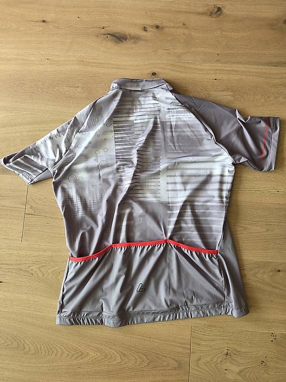 Löffler Canottiere & Pantaloni: Velotrikot Löffler gr. 44 – Nuovo (secondo la descrizione) da Oberbüren venduto da Lupo_7kxf 1