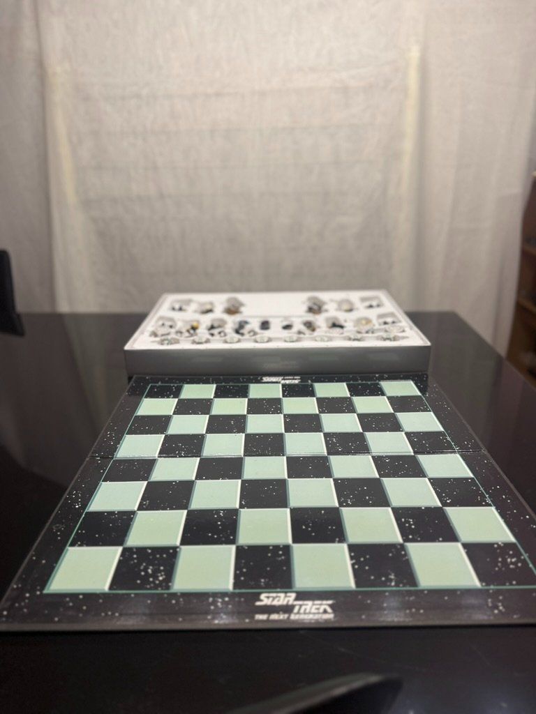 Spiele: Chess set - Star Trek The Next Generation – Gebraucht aus Gland von bfranck 4