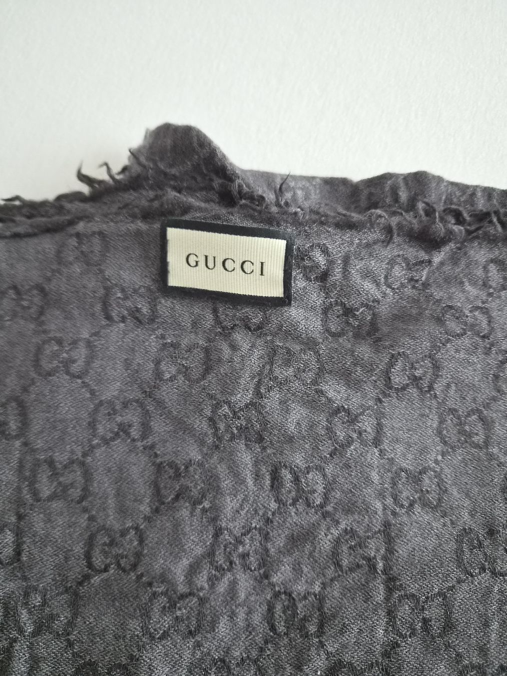 Gucci Foulard & Sciarpe: Gucci Schal – Usato da Glattfelden venduto da Ivana5288 2