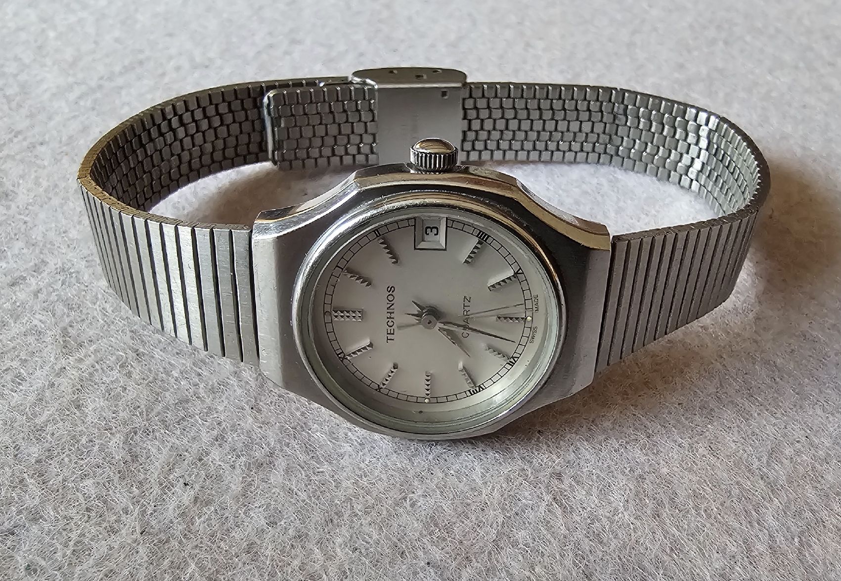 Technos Orologi: TECHNOS Swiss Made Elegante Damenuhr 26 mm – Usato da Speicher venduto da Swisswtch 4