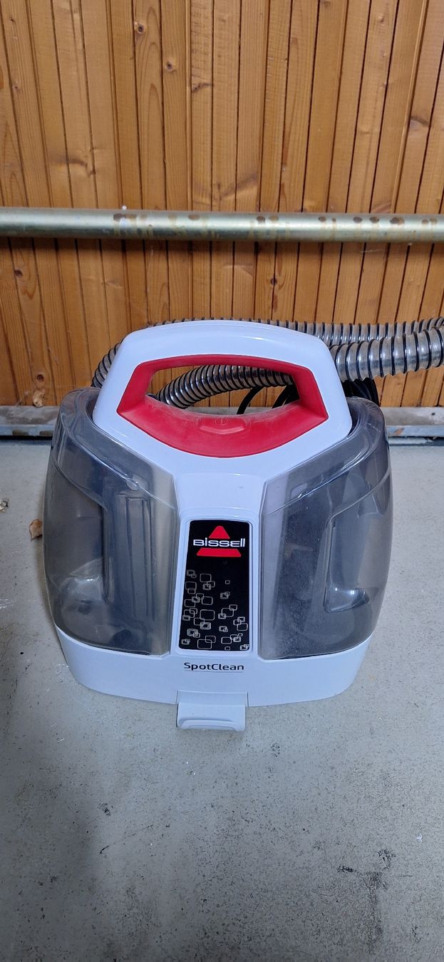 Bissell Dampfreiniger: Bissell Shamponiergerät – Gebraucht aus Auw von Tapout