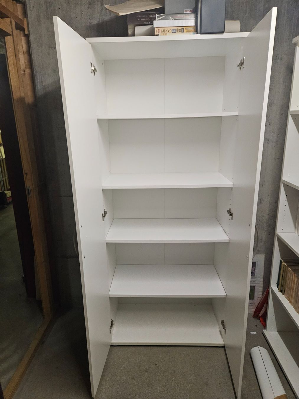 Armoires: Weisser grosser Schrank – D'occasion à Olten par p_s_d75c 1