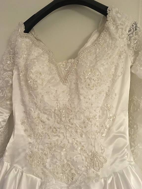 Vestiti: Hochzeitskleid – Usato da Worb venduto da Khloe72