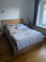 Bett und Matratze  