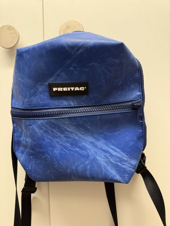 Freitag Rucksack Walter blau neu mit Garantie 