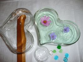 Glas 2 Vasen 3 Schwimmlichter 3 Schwimmblüemli Hergiswil