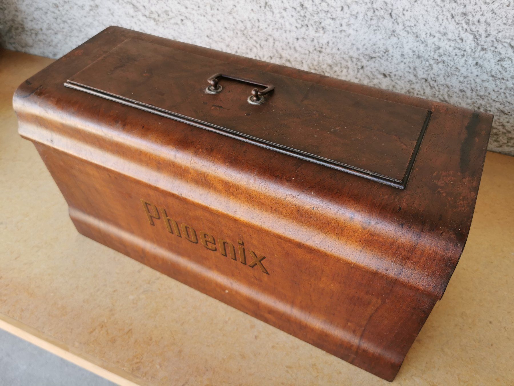 Phoenix Macchine da cucire: Phoenix - Nähmaschinendeckel – Usato da Kilchberg ZH venduto da Ernzi47 1