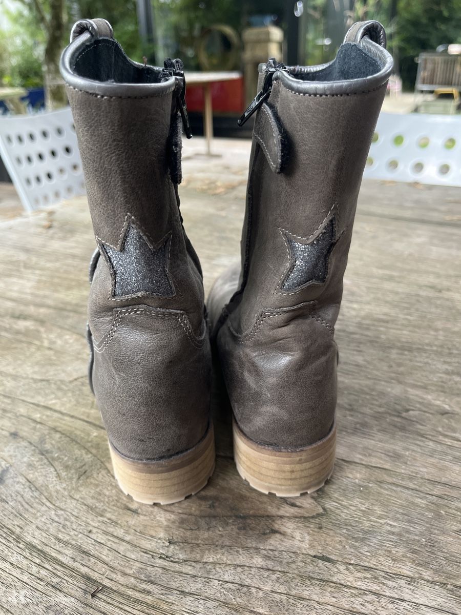 Schuhe für Mädchen: HIP Stiefel mit Sternen – Gebraucht aus Tann von punto84 2