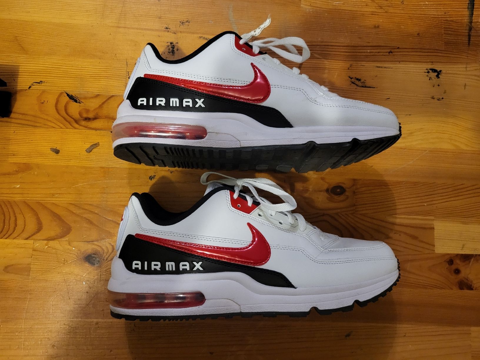 Nike Scarpe da uomo: Nike Air Max Command Gr.42.5 – Usato da Würenlingen venduto da Brotaufstrich