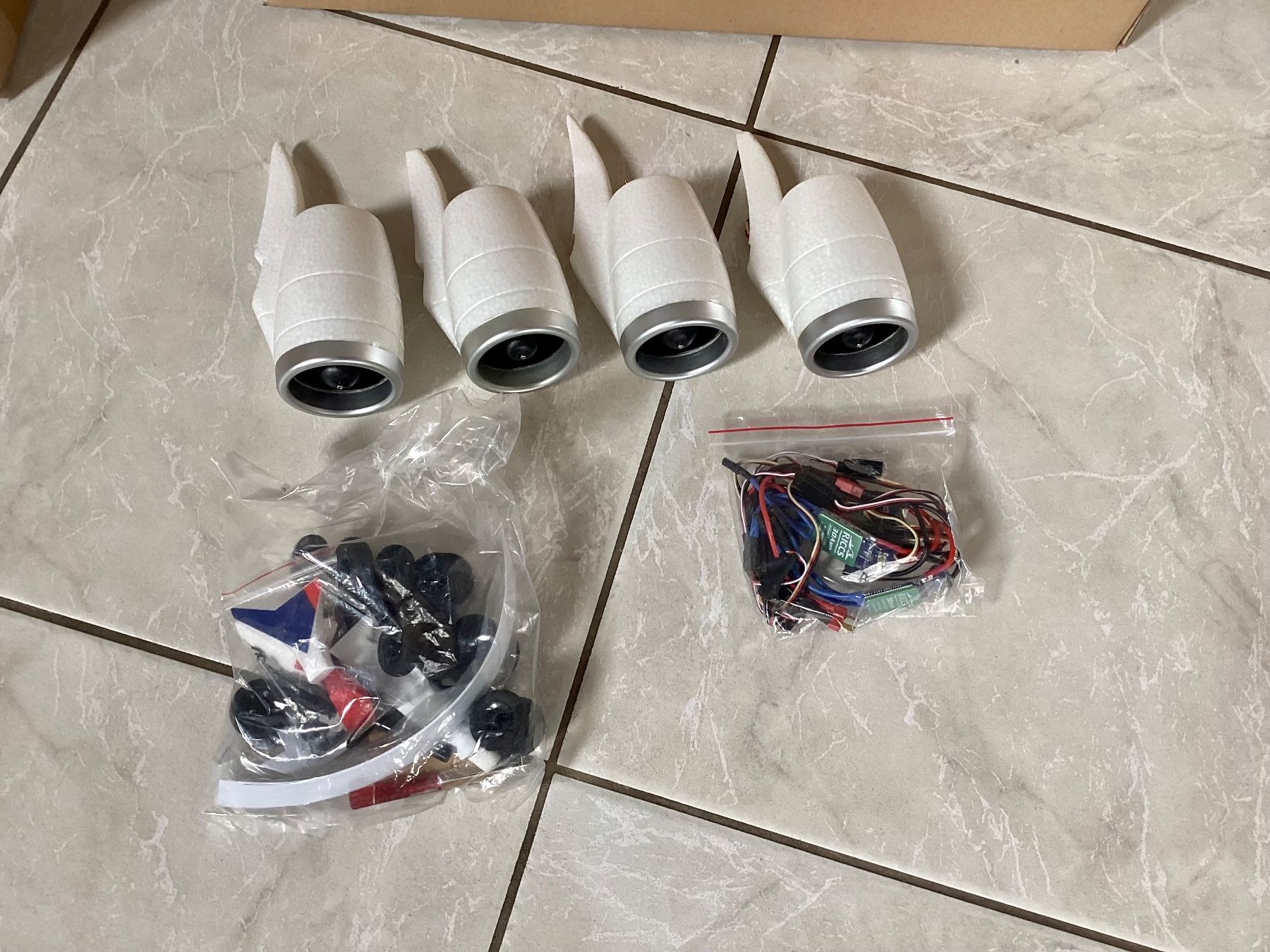 Modellismo RC: Modellflugzeug Airbus A 380 – Nuovo (secondo la descrizione) da Schoefflisdorf venduto da kamine61 4