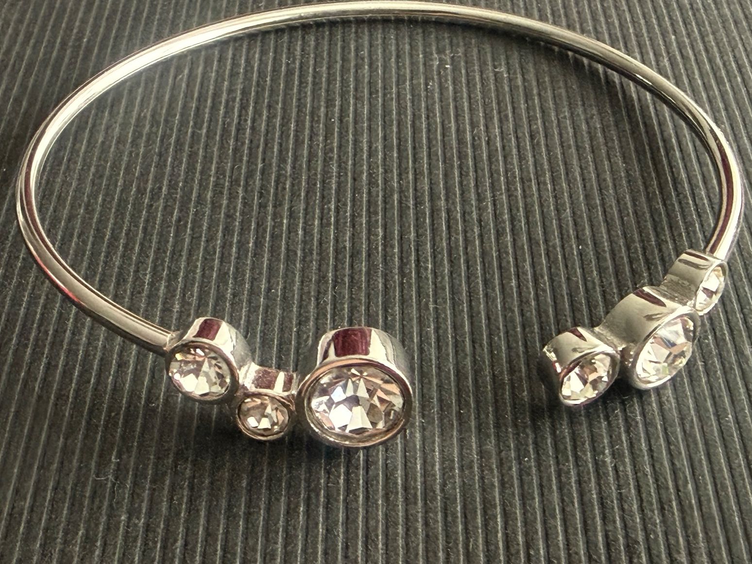 Guess Armbänder & -reifen: GUESS Armspange – Gebraucht aus Glattbrugg von Schweigmatt 1