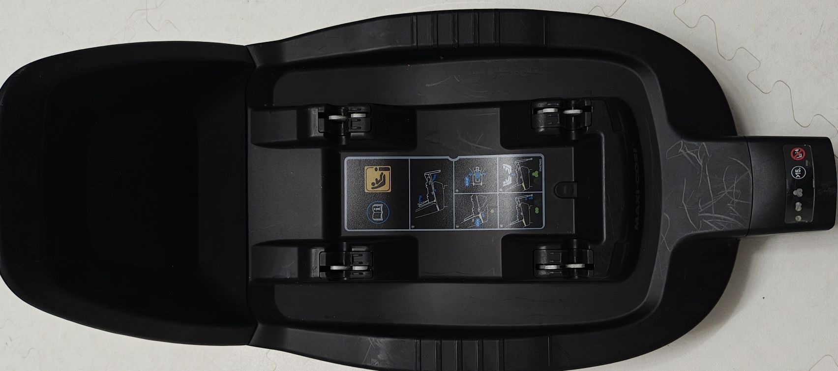 Maxi-Cosi Seggiolini per auto: Maxi-Cosi ISOFIX Base  – Usato da Brüttisellen venduto da marylu5