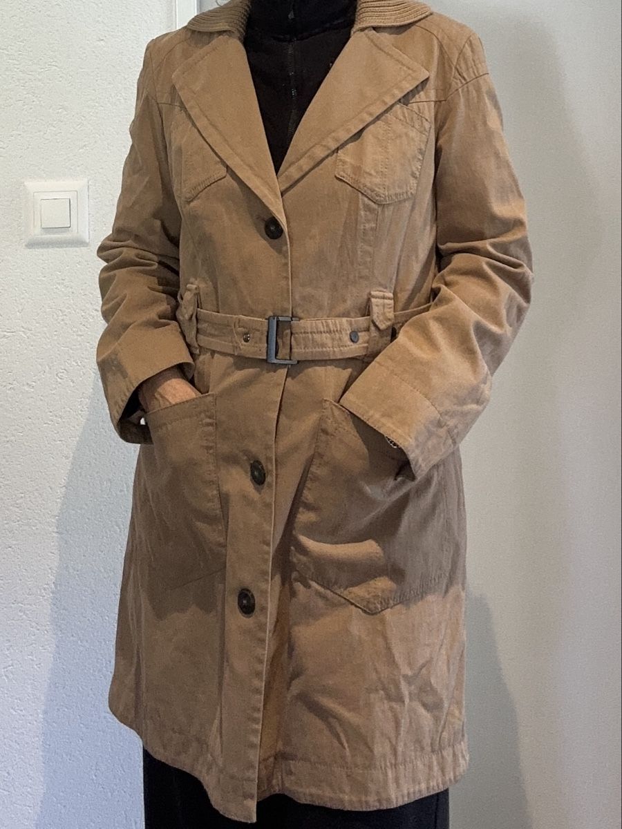Marc Cain Cappotti: Marc Cain Trenchcoat hellbraun mit Gürtel  – Usato da Speicher venduto da pat_ddn8 1