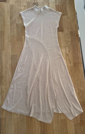 Spende Theodora Stiftung - Zara Strickkleid mit Glanz -Gr S