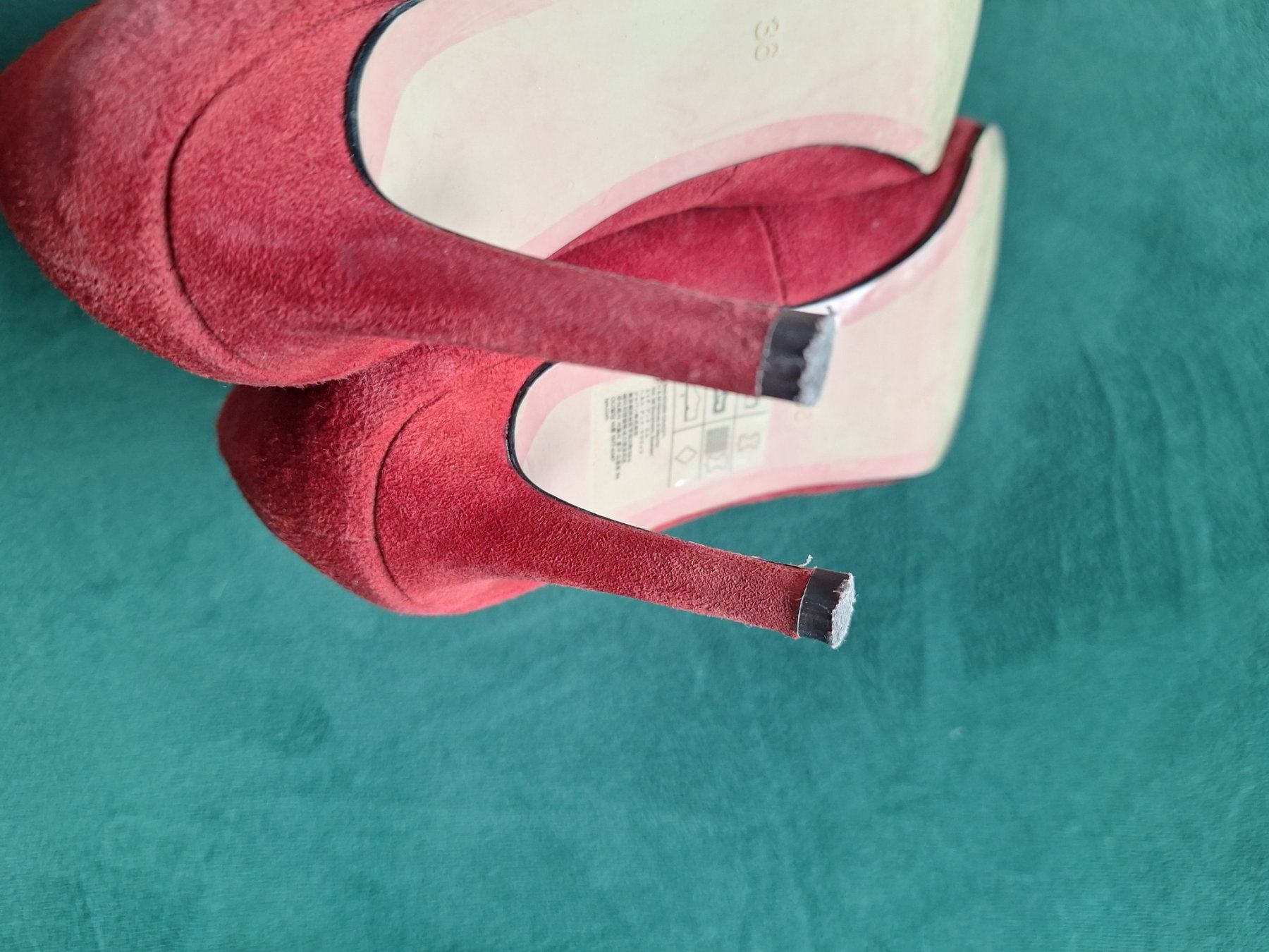 H&M Scarpe da donna: Elegante rote Pumps Gr. 36 - Wildleder – Usato da Zürich venduto da If4 2