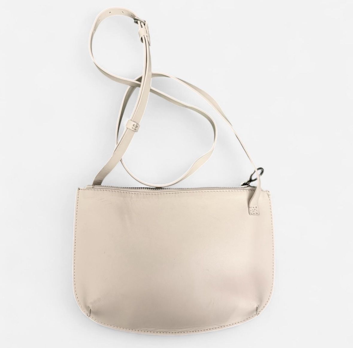 Taschen für Damen: White Crossbody Bag – Gebraucht aus Rütihof von mya_we 1