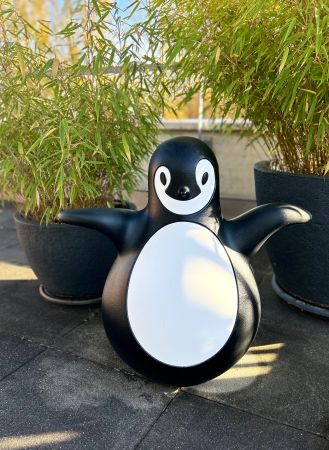 Design PINGY Magis Me Too Pinguin beweglich Kinder Geschenk