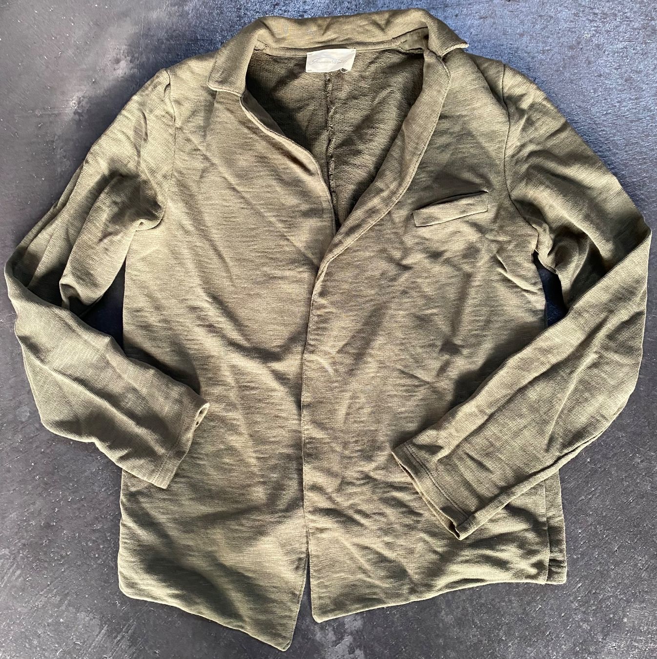 Vestes: Jacke olive von American Vintage M – D'occasion à Chur par simhofstr 5