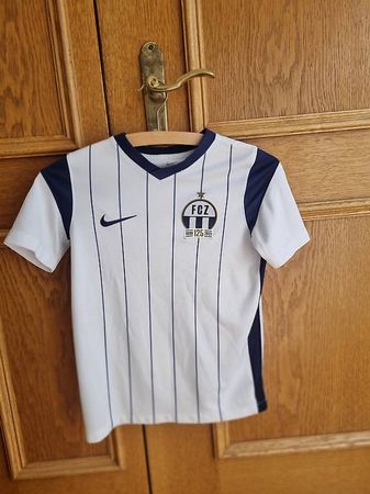 Fcz Trikot Grösse 137-147 (ca. 8-10 J)