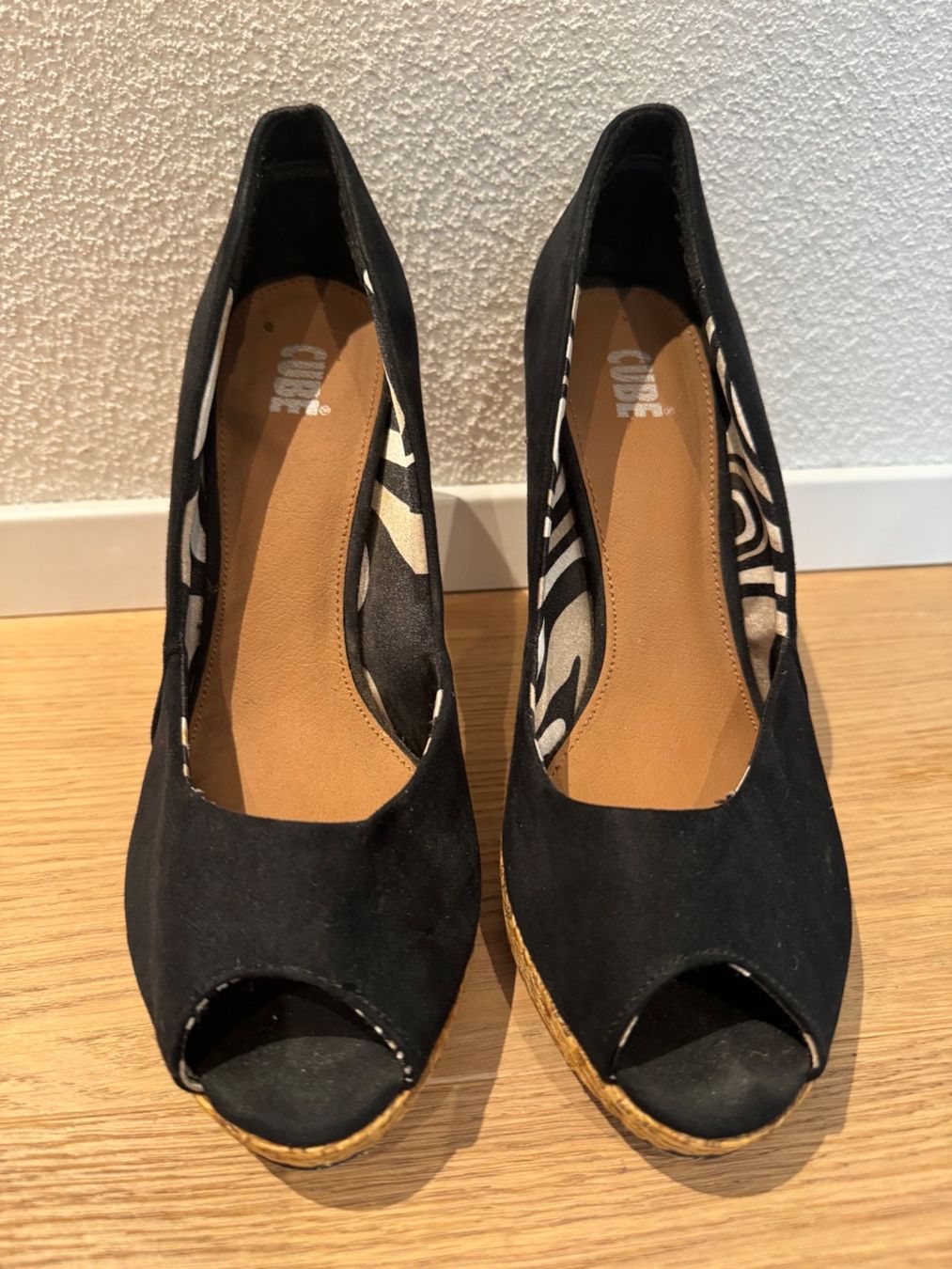Cube Scarpe da donna: High Heels, schwarz, Cube, 38 – Usato da Küsnacht ZH venduto da ToddyGinger 1