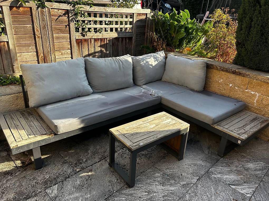 Sofas: A donner salon de jardin – D'occasion à Essertines-sur-Rolle par jp89 2