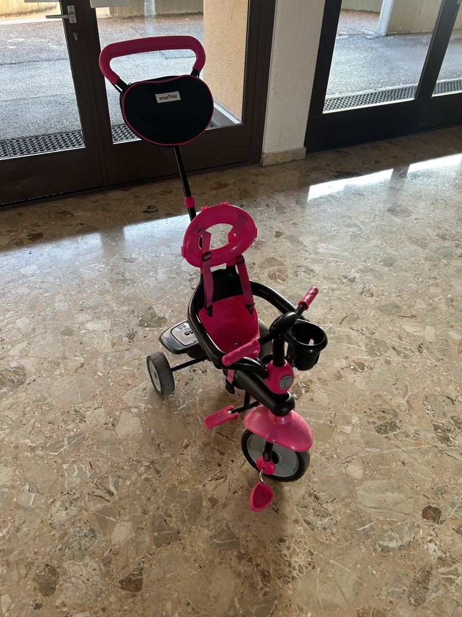 Velos: Tricycle pour enfants – Gebraucht aus Meyrin von Sparco05