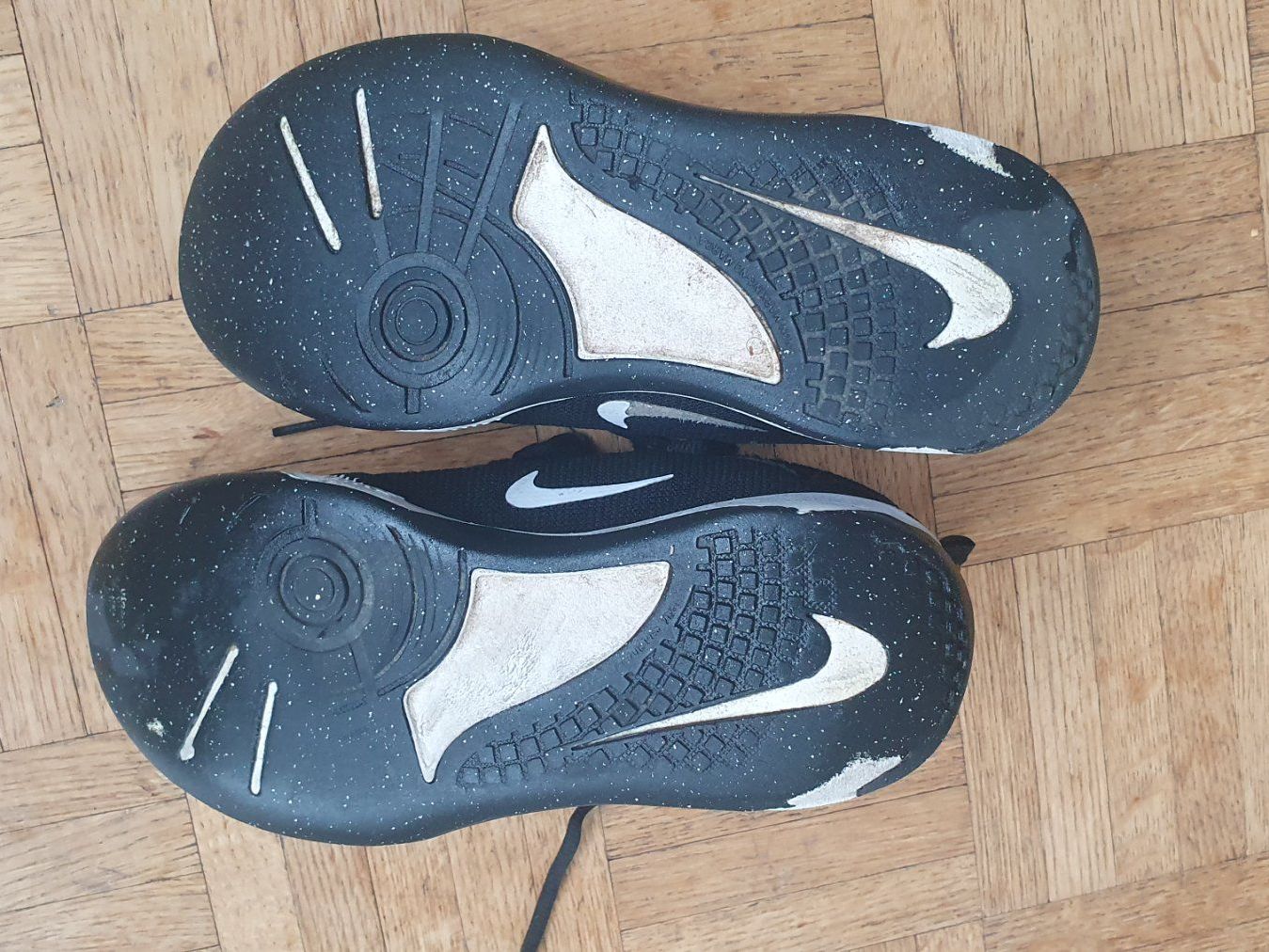 Nike Scarpe per ragazzi: Nike Sneaker, Grösse 35.5 – Usato da Zürich venduto da Kadija6 4