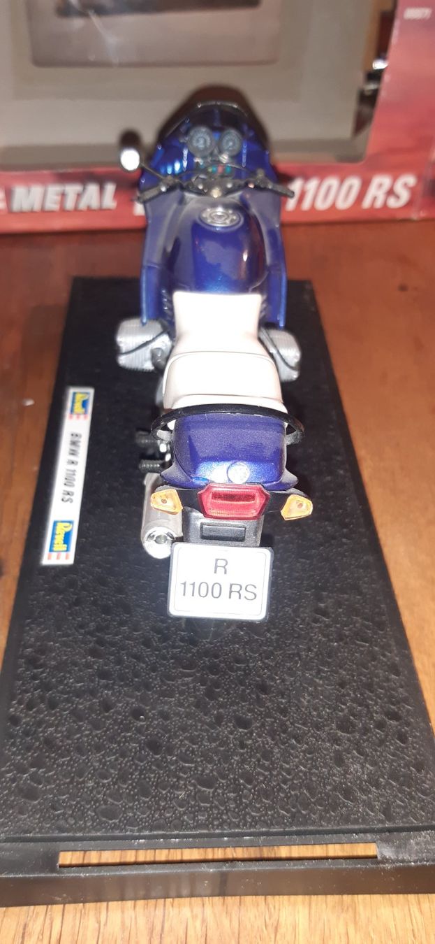Revell Modellbausätze & Standmodelle: BMW 1100 RS 1:12 Revell – Gebraucht aus Fehraltorf von STEMAC01TK 2