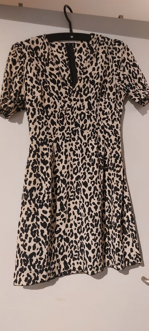 Lotti di vestiti: Sommerkleider, Hose, Jacke, S, 4 Teile – Usato da Chur venduto da Angg1