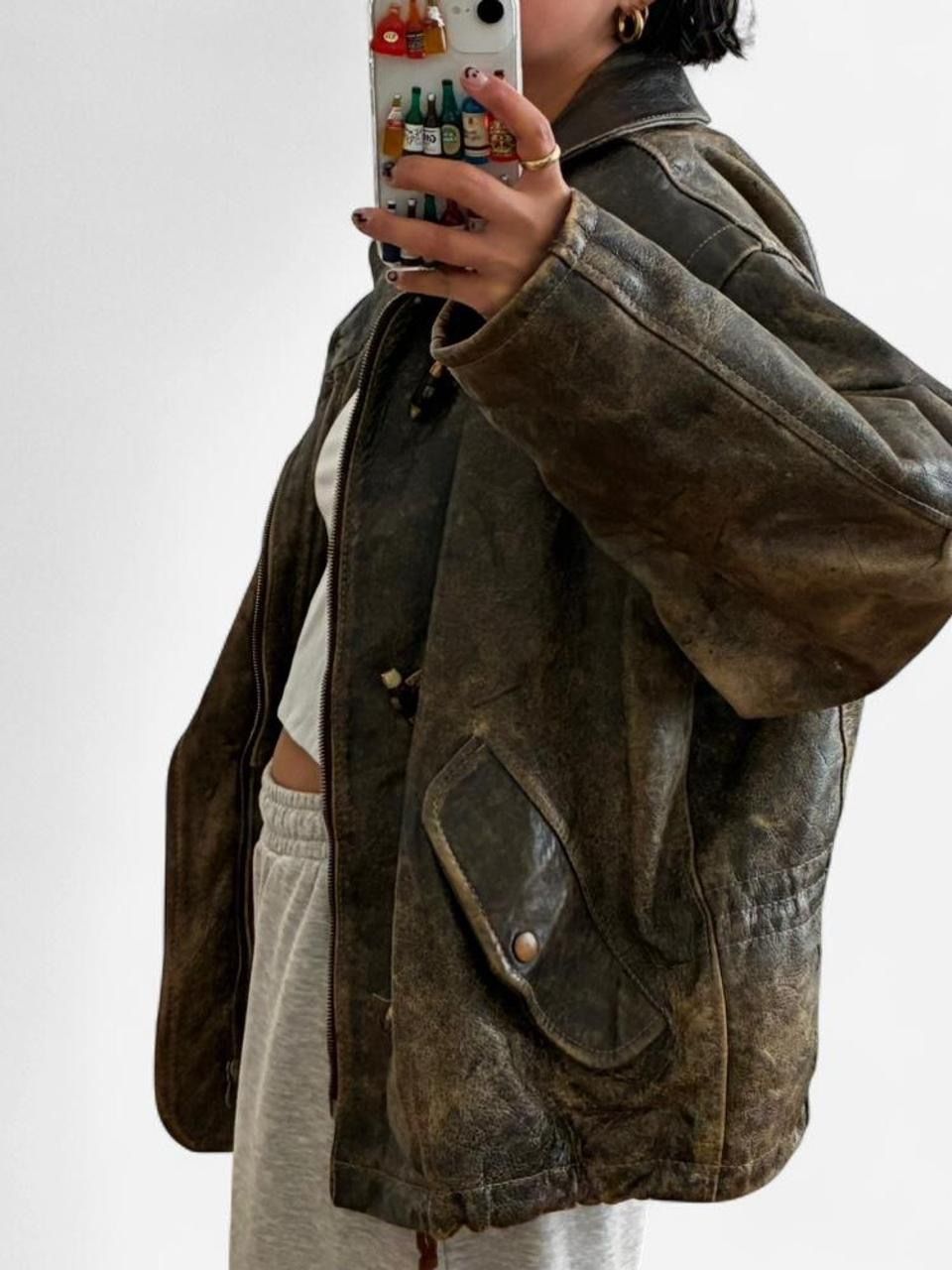 Giacche: Vintage leather bomber jacket – Usato da Zürich venduto da h_studio_edit 4