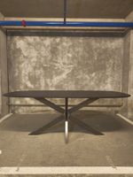 Massivholztisch