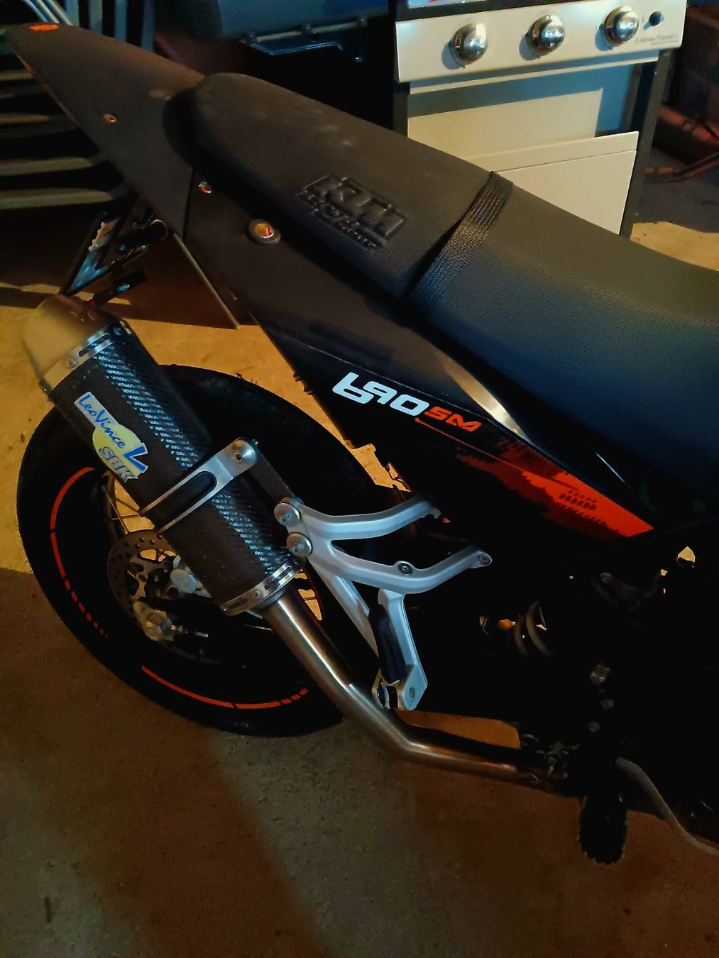 KTM Strada: KTM 690 SM – Usato da Schenkon venduto da DrHAMMER 7