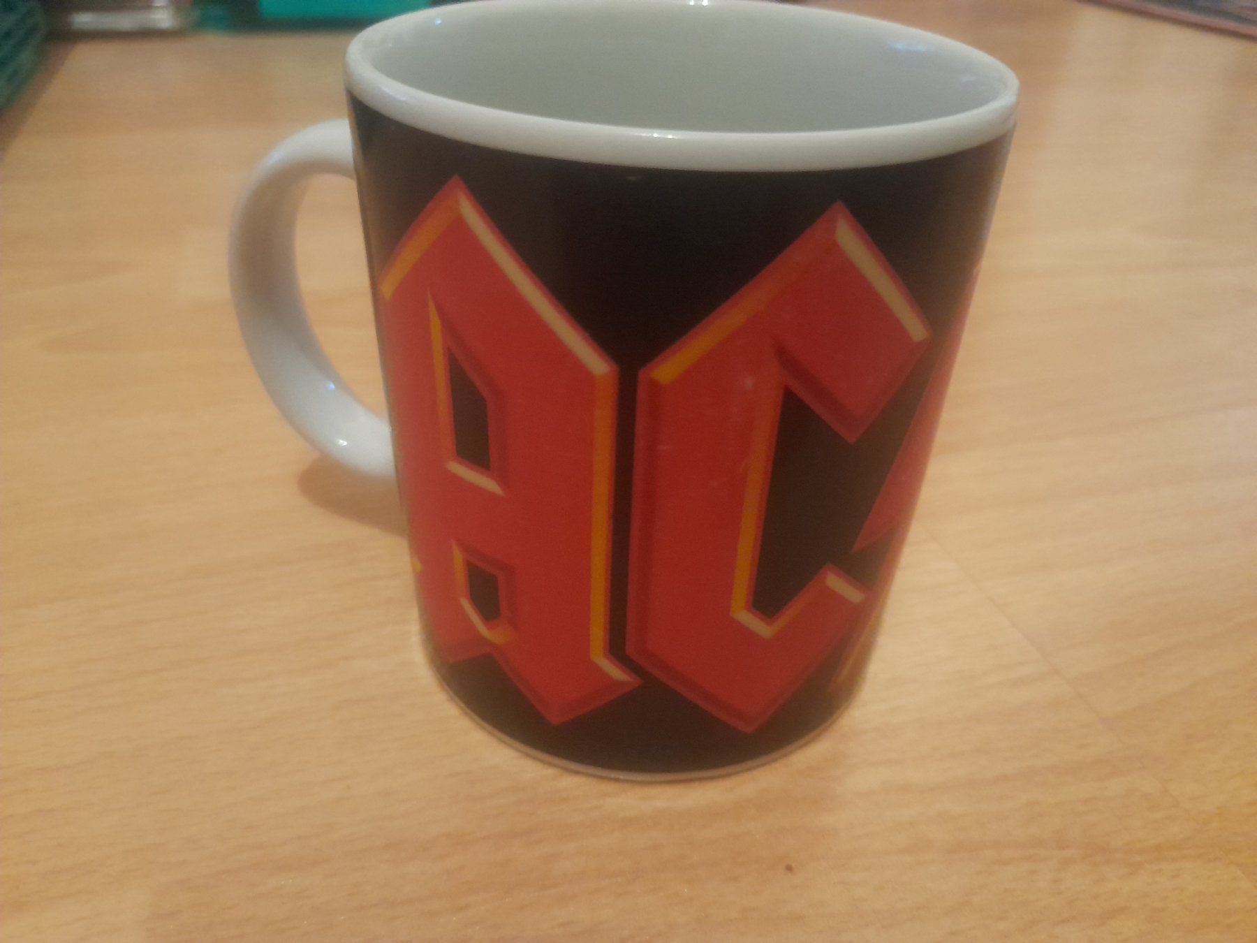 Tazze: AC/DC Tasse Teetasse/Kaffeetasse – Nuovo (secondo la descrizione) da Lustmühle venduto da chevi03