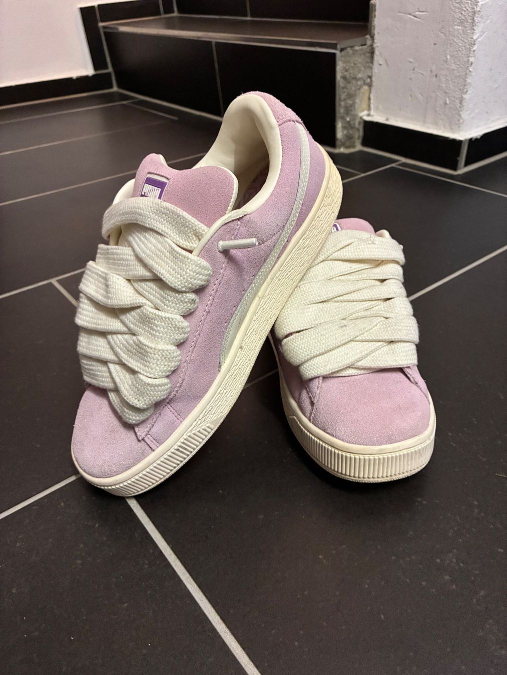 Puma Chaussures hommes: Puma Suede Classic Lila Sneaker Grösse 41 – D'occasion à Sennhof par PaolaG01