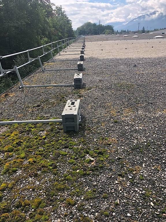 Ponteggi: Flachdach - Schutzgeländer – Usato da Rüthi venduto da Pegmata_GmbH 4