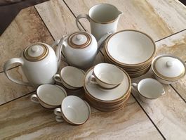 Langenthaler Porzellan mit Goldrand- 9er Set