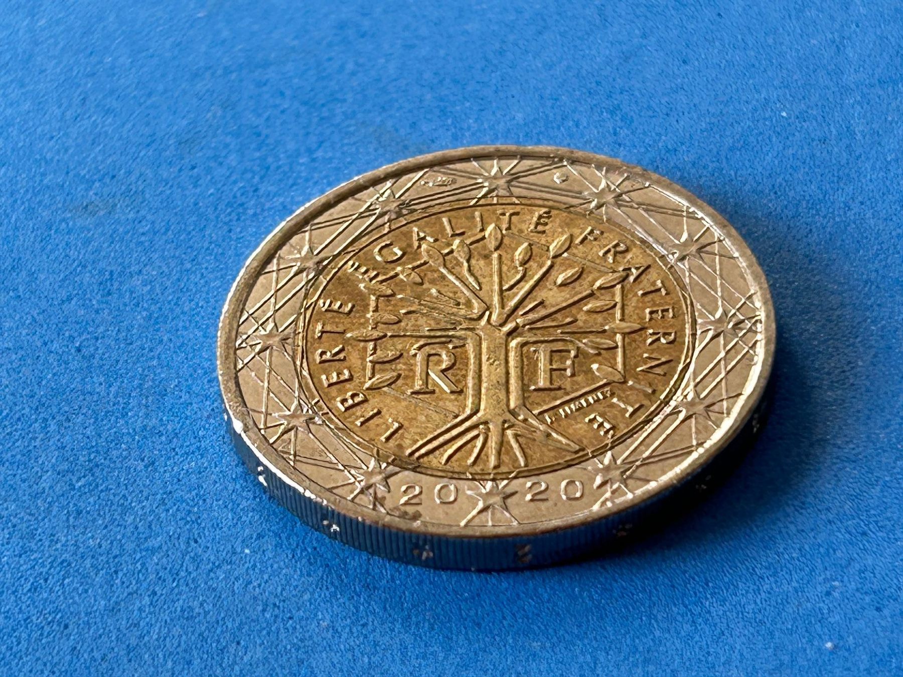 Tutti le monete: France - 2 Euro 2020 - Circulated – Usato da Corcelles NE venduto da AJKader 8