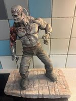 Frankenstein 1:6 scale Statue