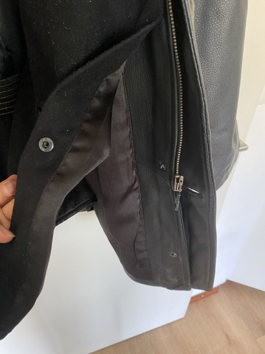 Bugatti Giacche: Bugatti Herren Lederjacke schwarz Gr 52  – Usato da Ittenthal venduto da Lorinakuprecht0 4