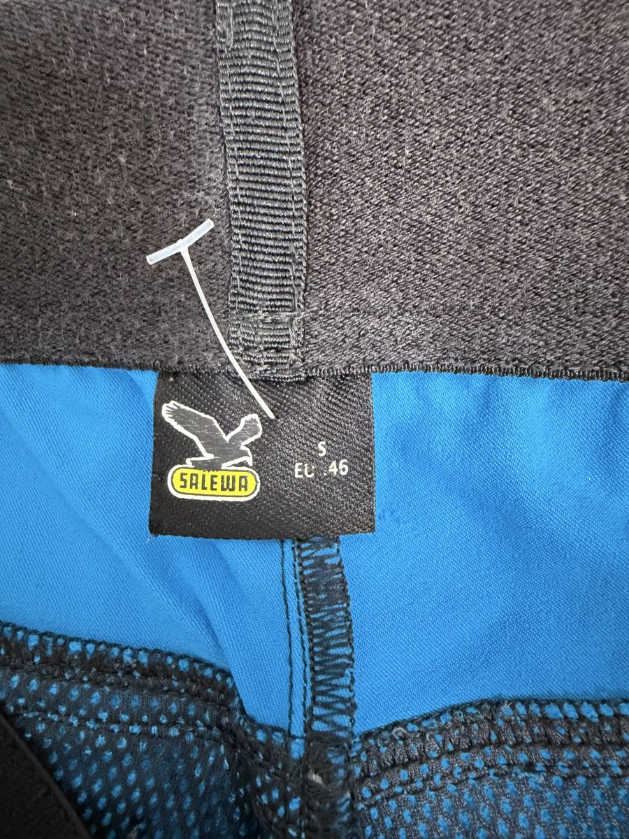 Salewa Pantaloni: Coole Sporthose Klettern etc  Salewa S – Usato da Rüdlingen venduto da Lichee 5