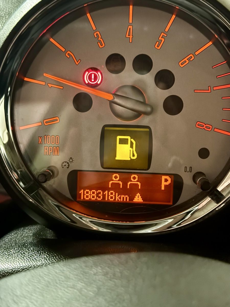 Mini Autos: MINI Cooper Bayswater Automatic | Leder | Sitzheizung | MFK  – Gebraucht aus Zürich von Blimi07 7