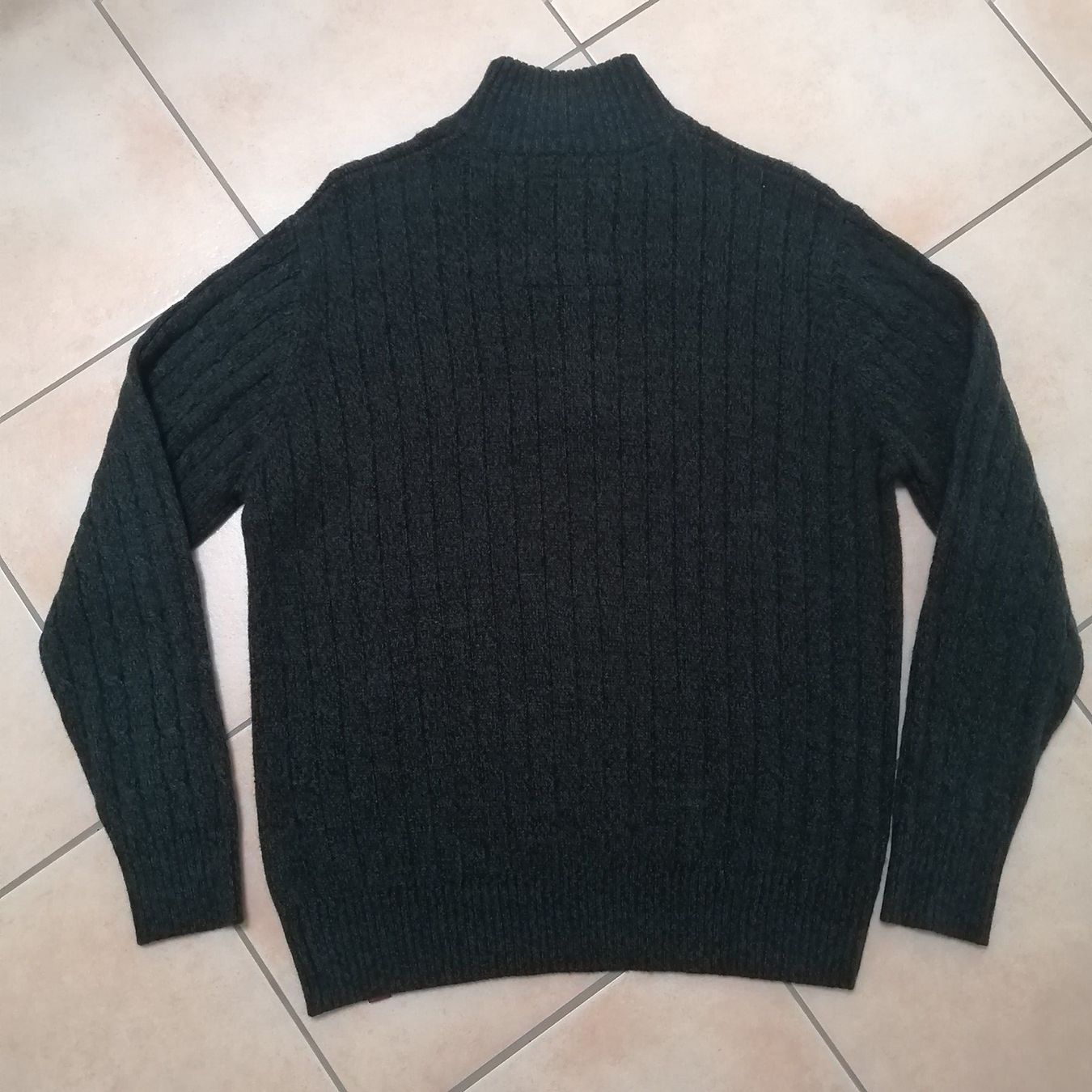 Pulls & Sweat-shirts: Pullover Gr .S – D'occasion à Henau par AXAA 1