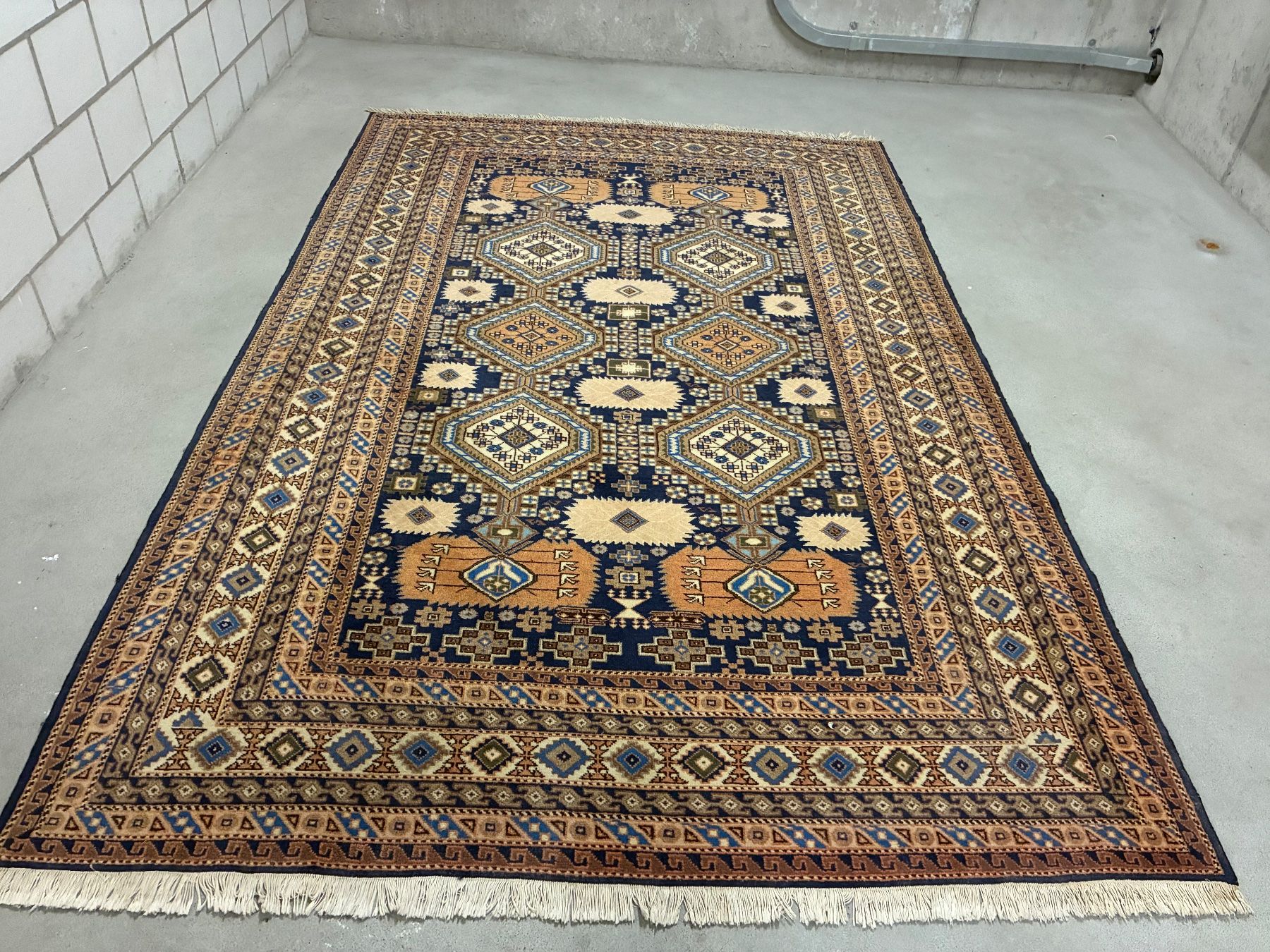 Tappeti: Teppich Sauber erhalten – Usato da Hendschiken venduto da zkos
