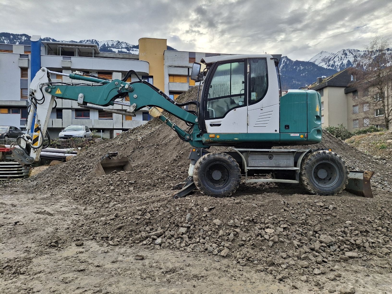 Liebherr Escavatori: Liebherr A 910 Compact Bagger Jahrgang 2014 – Usato da kägiswil venduto da Waltiming1968 8