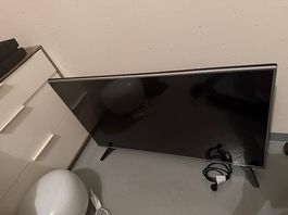 LG Téléviseur 49 pouces