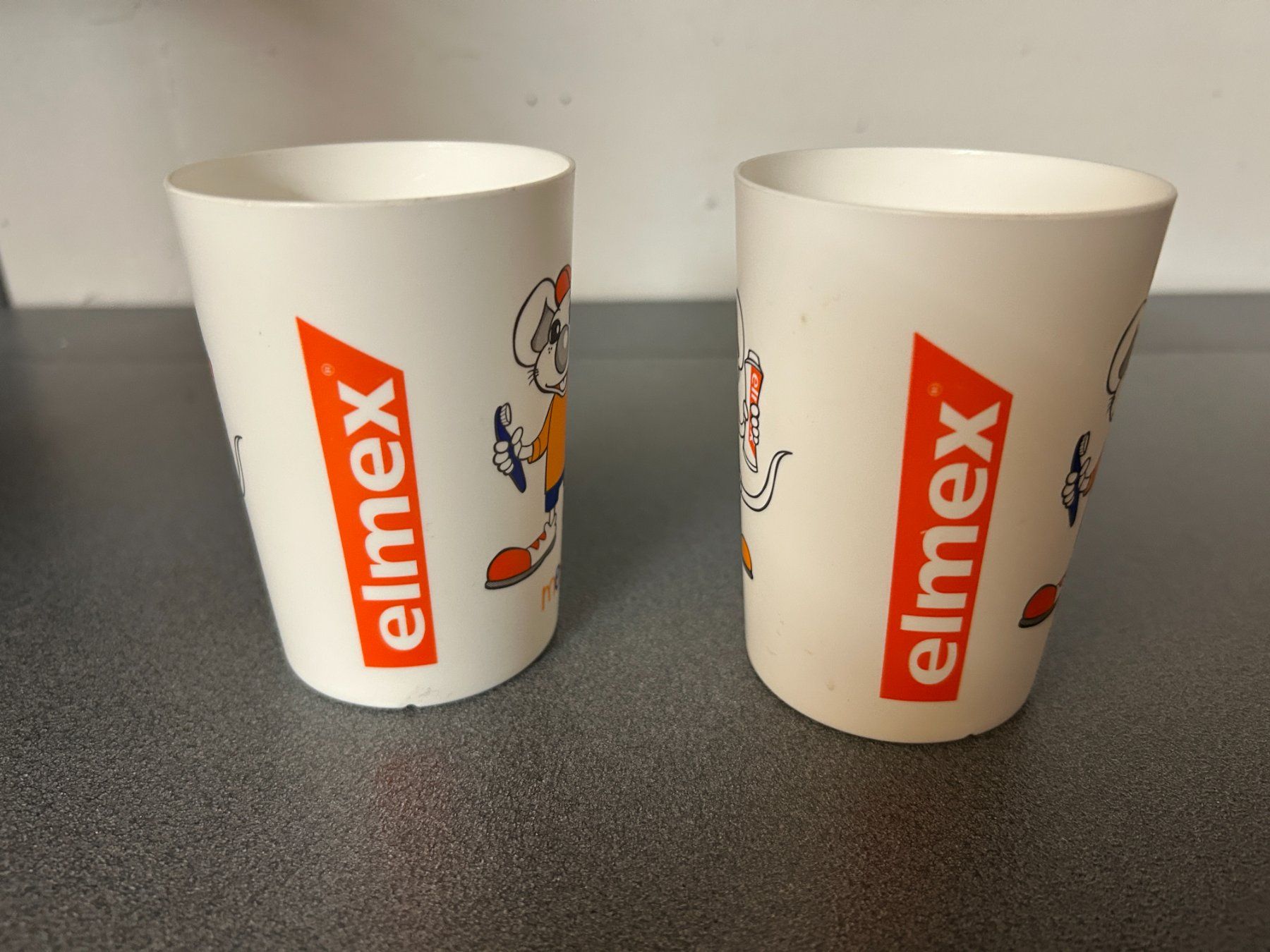 Elmex Cura dei denti: 2x Elmex Kinder-Zahnputzbecher (gobelets) – Usato da Küsnacht ZH venduto da filo_fila8700 2