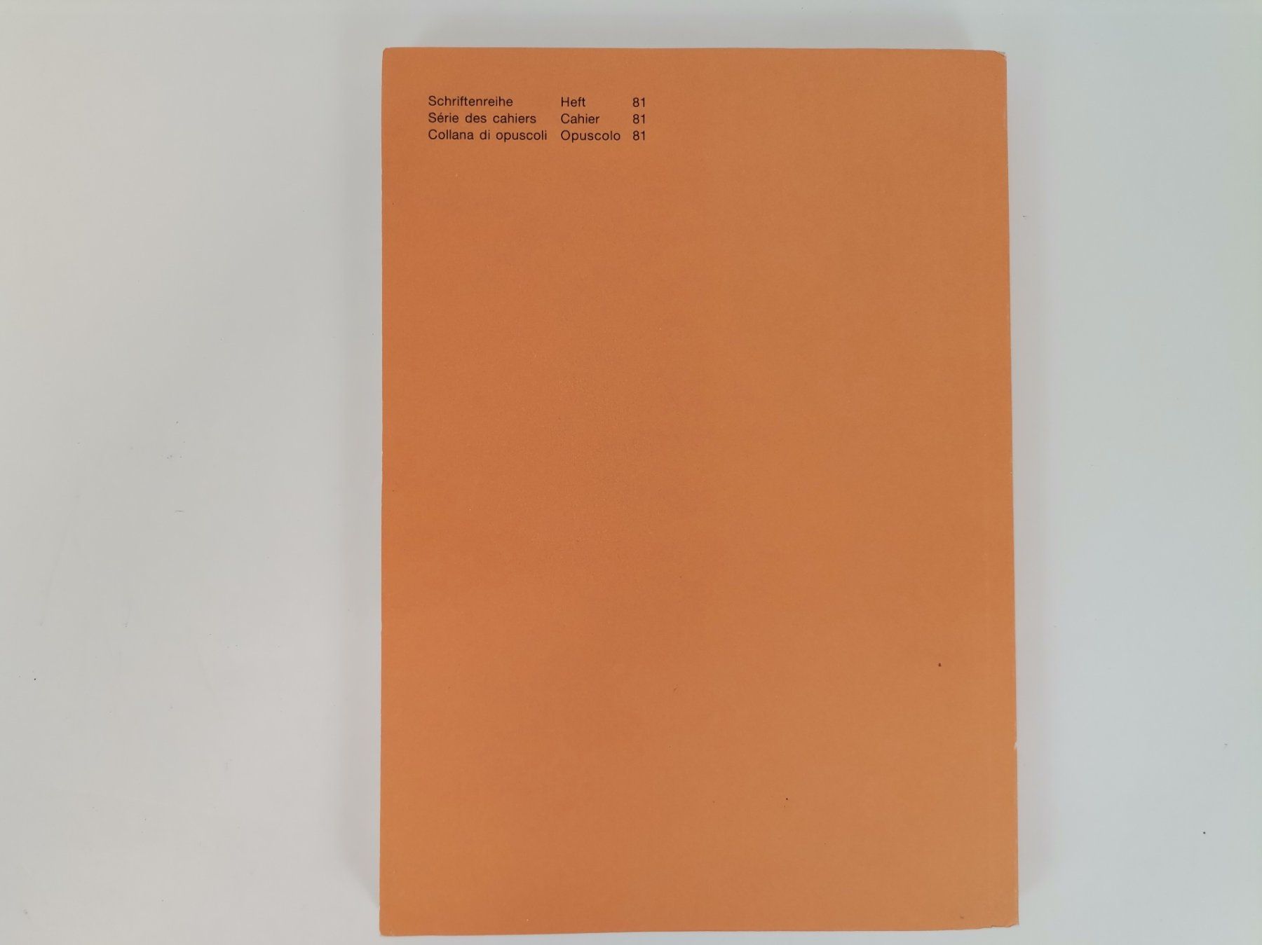 Libri: BUCH Ernährung von 14 bis 20 – Usato da Schaffhausen venduto da Restwert_SH 1